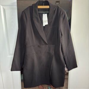 Zara Women's Elegant Black Blazer